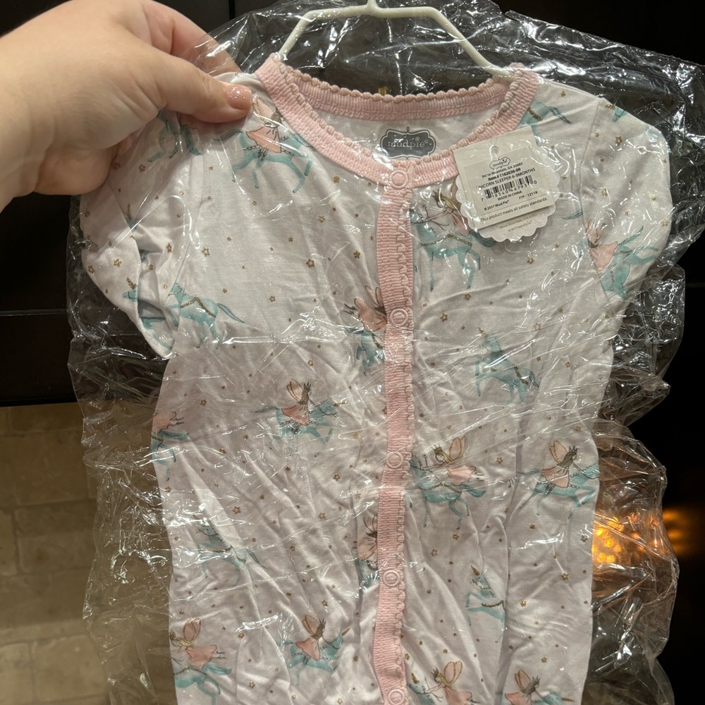 Mud Pie UNICORN SLEEPER 6-9 MONTHS, NWT
